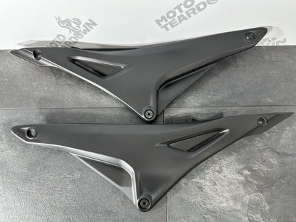 Yamaha R125 R 125 2024 Side Seat Fairings Left Right 6890 Miles 2023-2025 OEM