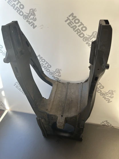 SUZUKI GSXR 1000 SWINGARM 2009 To 2016 K9 / L6 SWINGARM *BLUE* GSXR SWINGARM OEM
