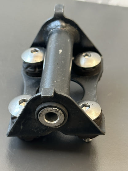 Suzuki GSXR 1000 Petrol fuel tank rear mount hinge bracket 09-16GSXR Bracket OEM