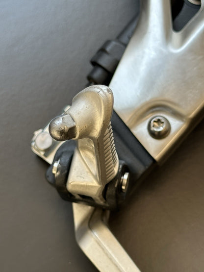 TRIUMPH SPEED TRIPLE 1050 FRONT RIGHT FOOTREST 2011-2015 Right Foot Assembly