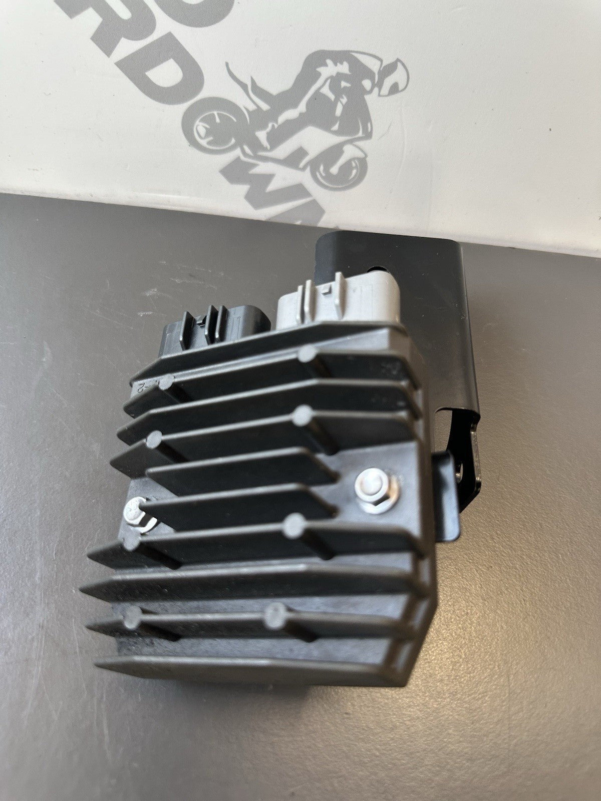 TRIUMPH SPEED TRIPLE 1050 Regulator Recitfier 2011 - 2015 1050 Regulator OEM