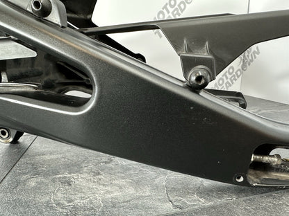 Yamaha R125 R 125 2024 Swingarm Swinging Arm 6890 Miles 2023-2025 OEM