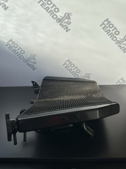 Suzuki GSXR 1000 Radiator Coolant Rad 2009-2016 OEM GSXR 1000 Radiator And Fan
