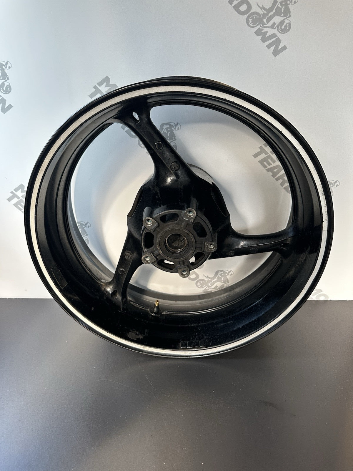 SUZUKI GSXR 1000 2009 -2016 REAR WHEEL REAR RIM OEM GSXR Rear Wheel Rear Rim OEM