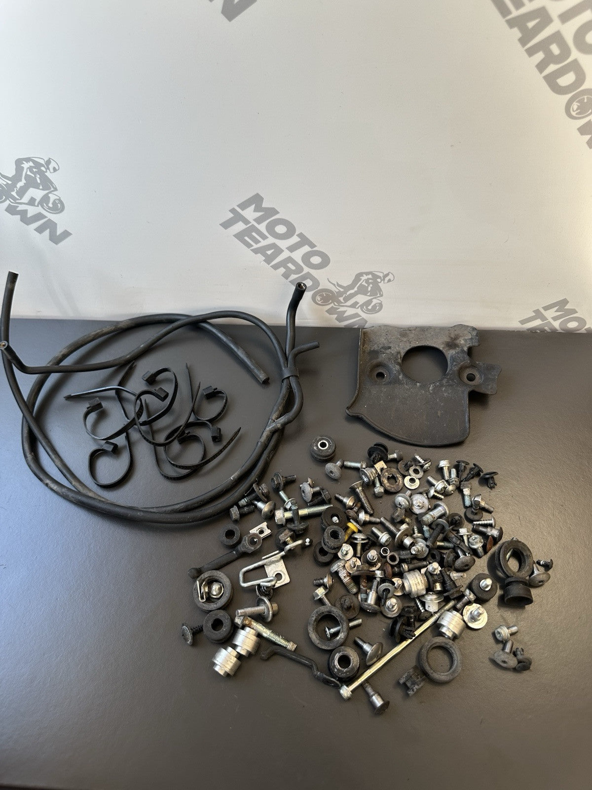 Suzuki GSXR 1000 2010 Nuts Bolts Fixings Job Lot 2009-2016 OEM JOB LOT BOLTS