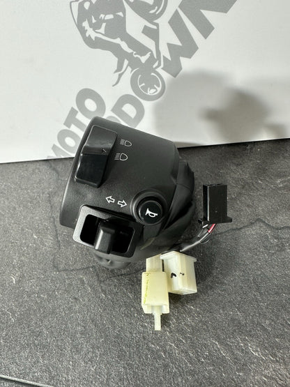 Yamaha R125 R 125 2024 Left Switchgear Controls Switches 6890 Mile 2023-2025 OEM