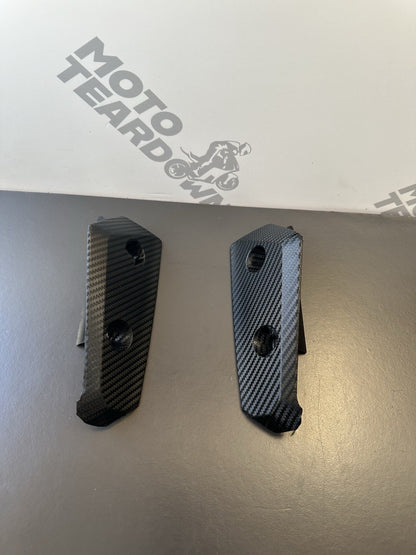 TRIUMPH SPEED TRIPLE 1050 FRONT MUDGUARD SIDE COVER LEFT RIGHT 2306525 2306524