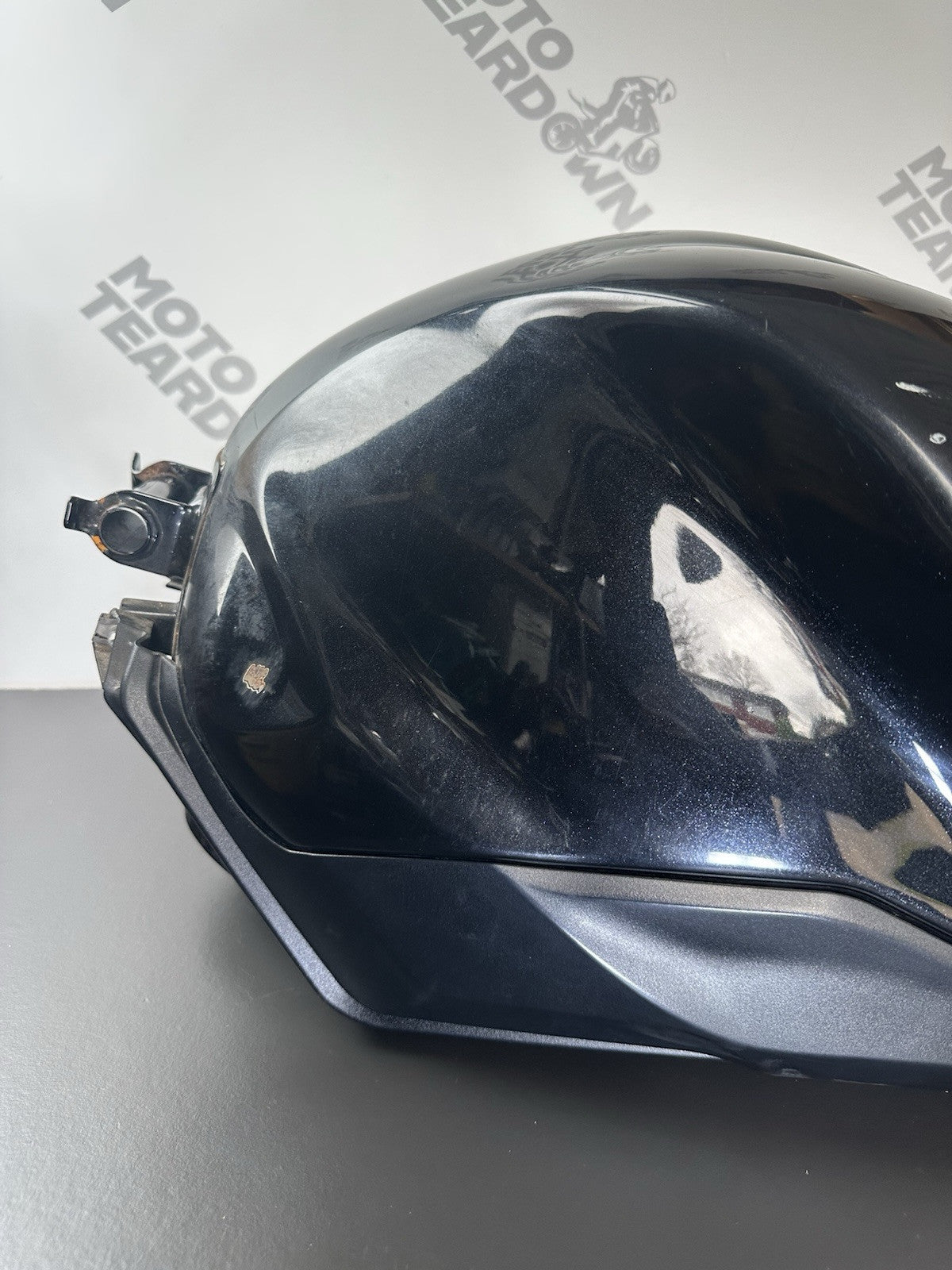 TRIUMPH STREET TRIPLE 675R PETROL TANK FUEL TANK YEAR 2011 OEM 675R Fuel Tank