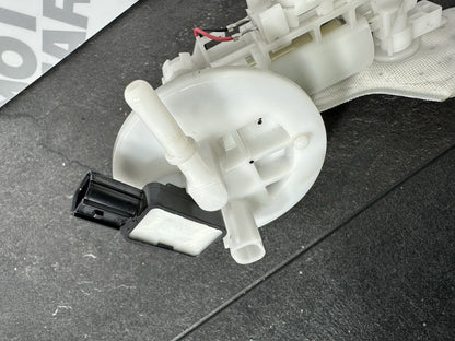 Yamaha R125 R 125 2024 Fuel Pump Petrol Pump Sender 6890 Miles 2023-2025 UK ONLY