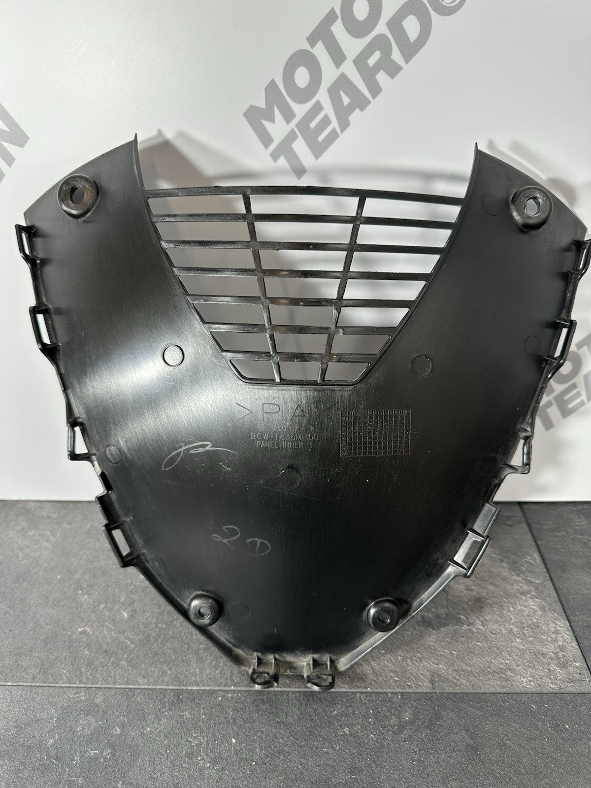 Yamaha R125 R 125 2024 V Piece Belly Pan Fairing Panel 6890 Miles 2023-2025 OEM