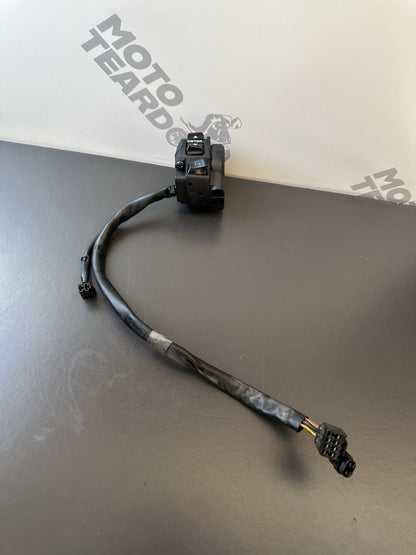 Suzuki GSXR 1000 Right Switchgear Controls 2009-2016 OEM GSXR Right Switch OEM