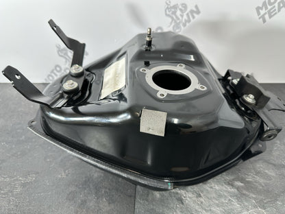 Yamaha R125 R 125 2024 Fuel Tank Petrol Tank Black 6890 Miles 2023-2025 OEM UK