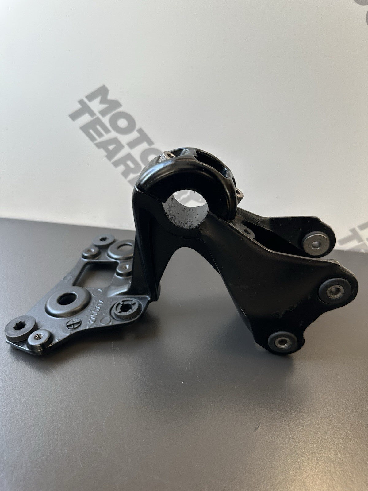 TRIUMPH SPEED TRIPLE 1050 Front Subframe speedo bracket headlight mount 2700717