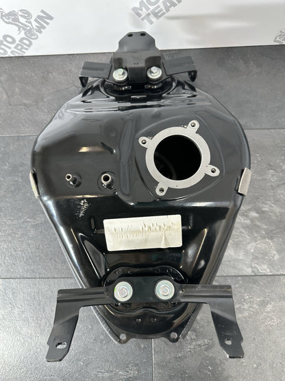 Yamaha R125 R 125 2024 Fuel Tank Petrol Tank Black 6890 Miles 2023-2025 OEM UK