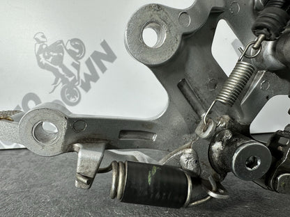 Yamaha R125 R 125 2024 Right Rearset Footrest Rear Brake 6890 Miles 2023-2025