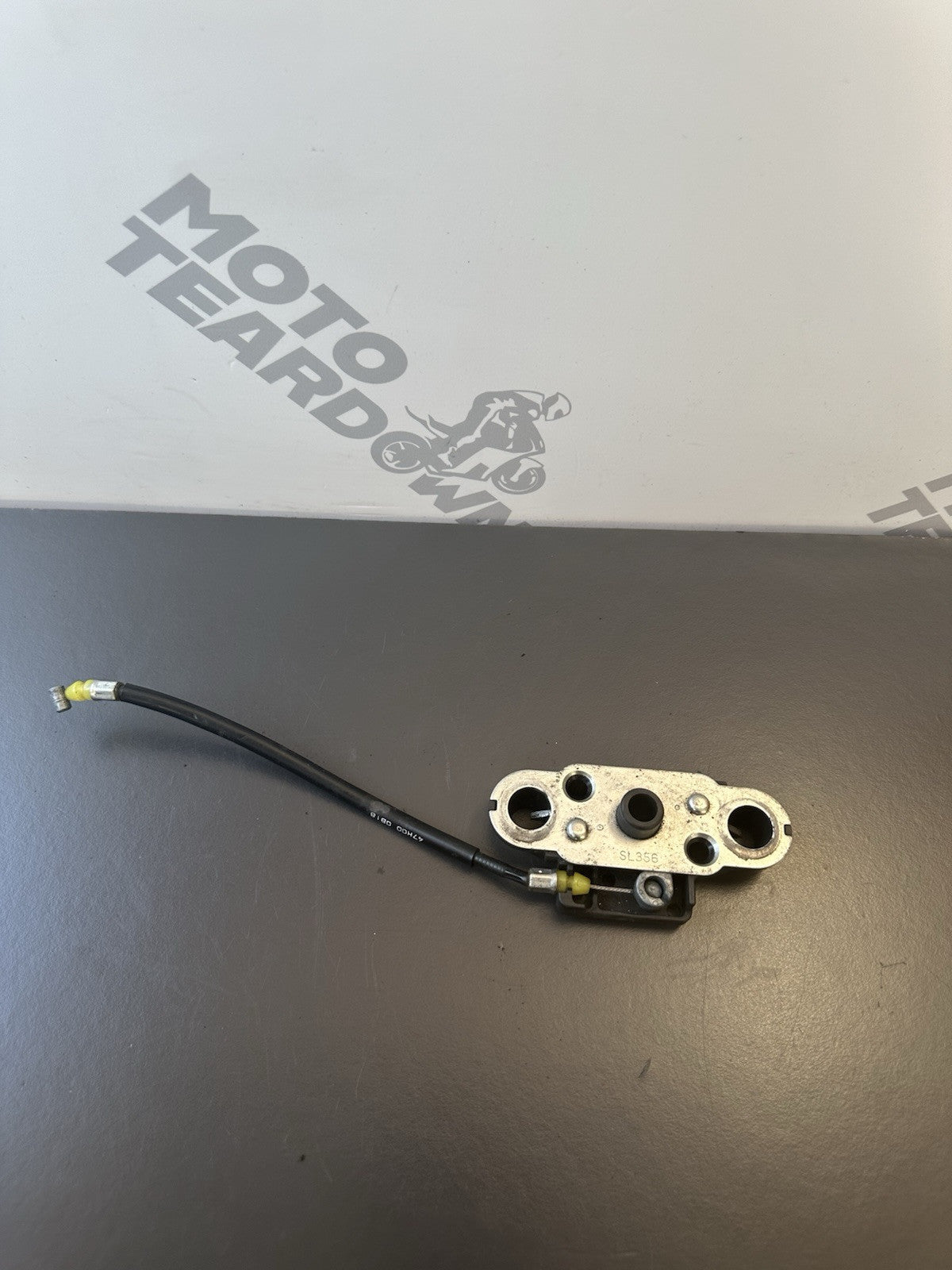 Suzuki GSXR 1000 2009-2016 Seat Lock Latch Release Cable SEAT LATCH CABLE OEM