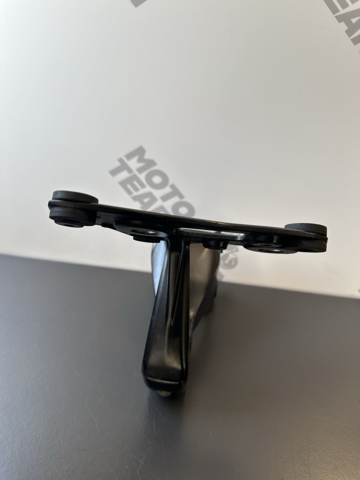 TRIUMPH SPEED TRIPLE 1050 Front Subframe speedo bracket headlight mount 2700717