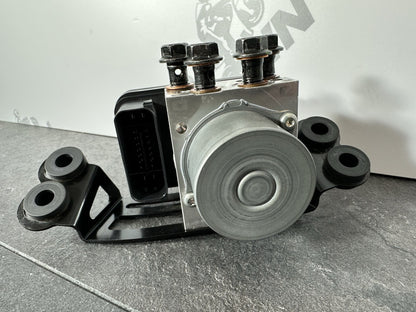 Yamaha R125 R 125 2024 ABS Pump Actuator Regulator 6890 Mile 2023-2025 OEM