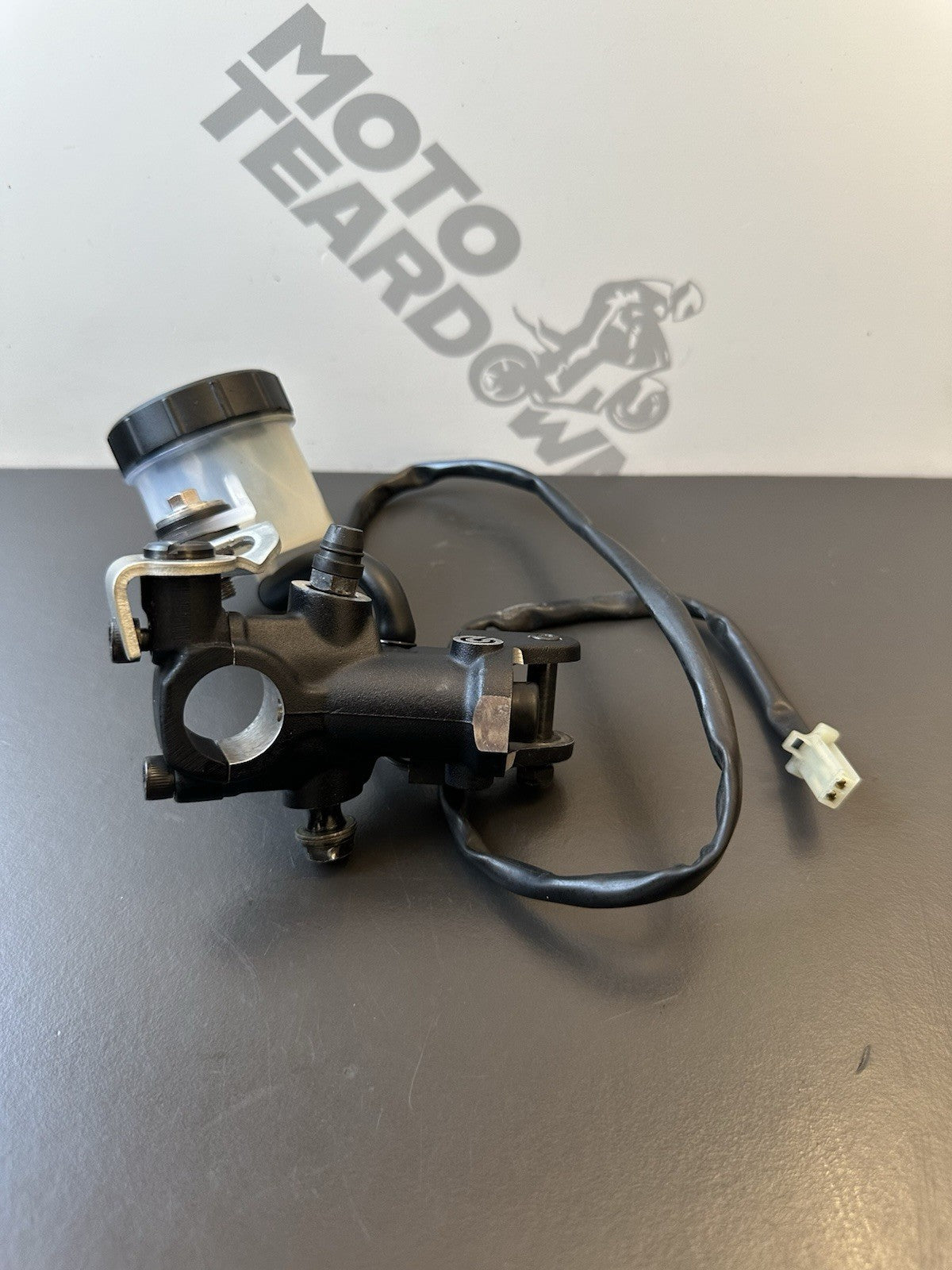 TRIUMPH SPEED TRIPLE 1050 FRONT BREMBO BRAKE MASTER CYLINDER  2011-2015 BREMBO