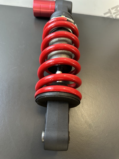 Triumph Speed Triple SHOCK ABSORBER REAR TRIUMPH SPEED TRIPLE 1050 2011 - 2015