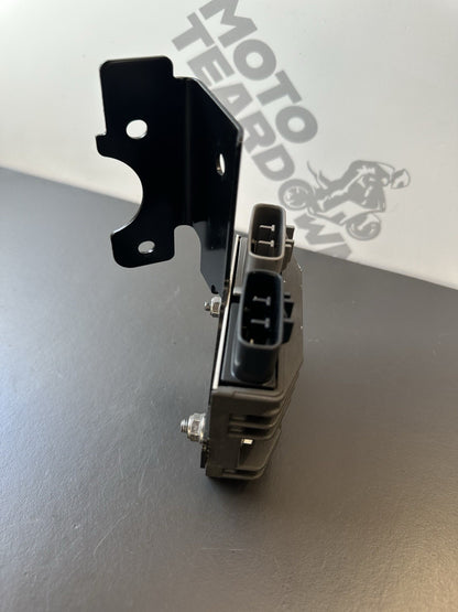 TRIUMPH SPEED TRIPLE 1050 Regulator Recitfier 2011 - 2015 1050 Regulator OEM