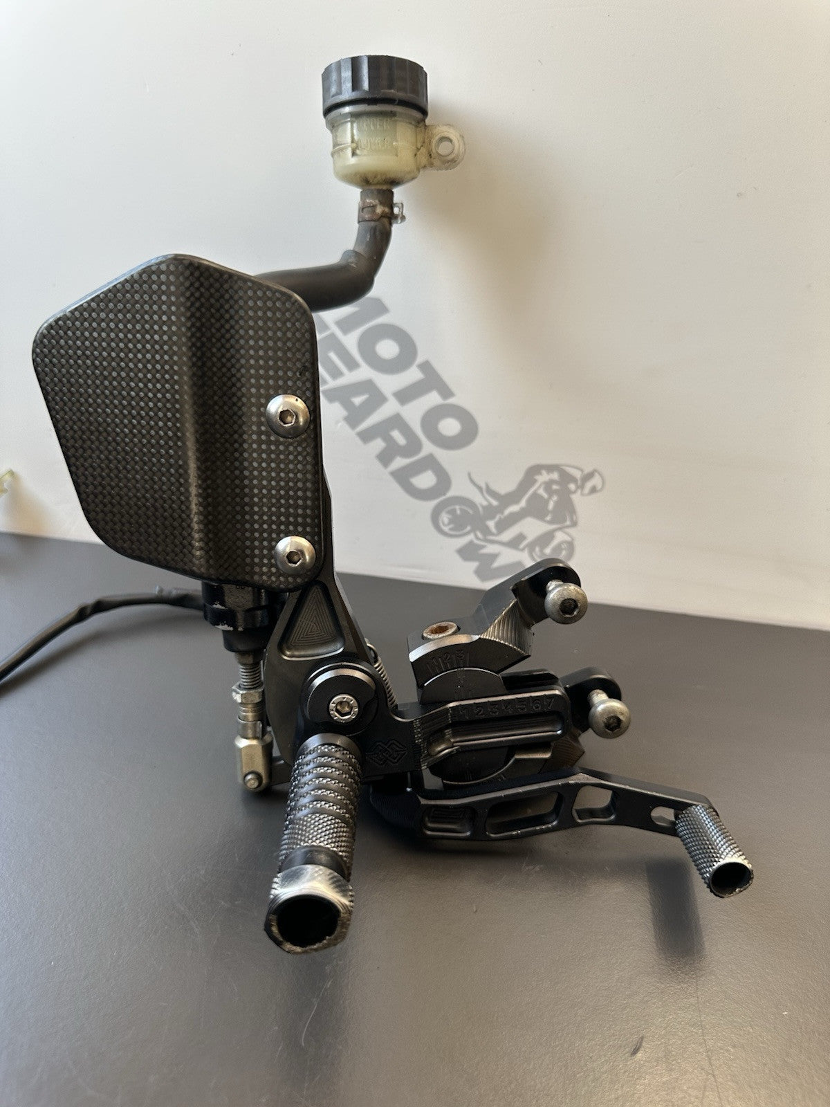 Suzuki GSXR1000 09-11 K9 L0 L1 Gilles VCR Black Adjustable RIGHT REARSET *ONLY*